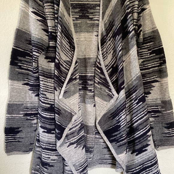Lucky Brand Aztec Southwestern Print Long Sleeve Open Wrap Cardigan Women’s S - Picture 4 of 10